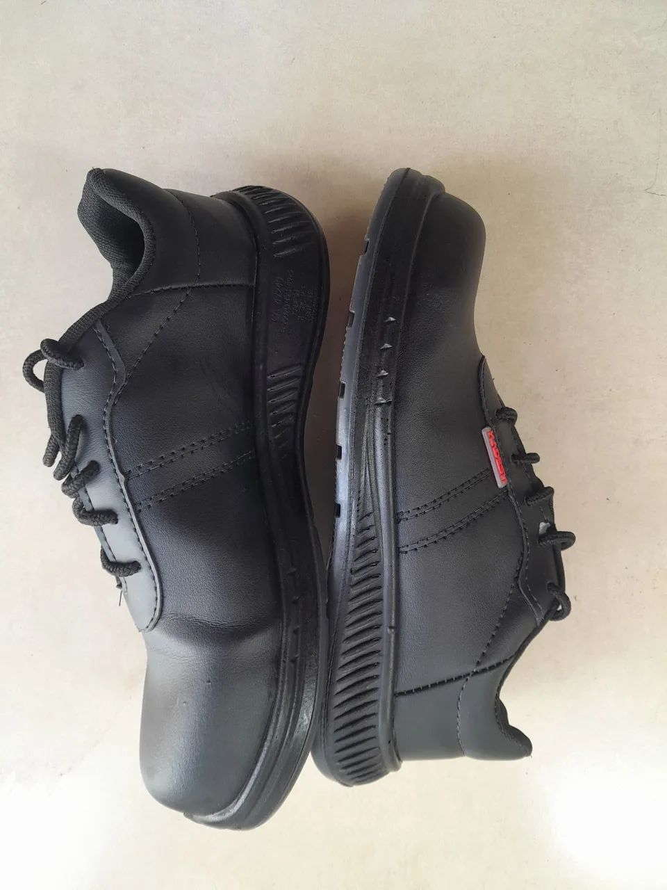  Sapato Bico PVC