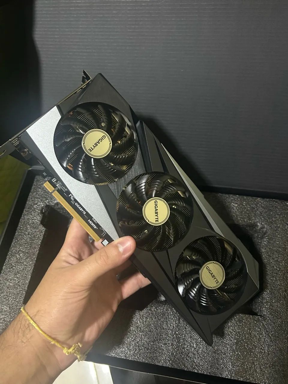 Gigabyte RADEON RX 7600 - Foto 2