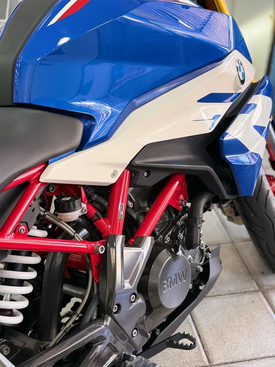 BMW G 310 R 2024 - Foto 5