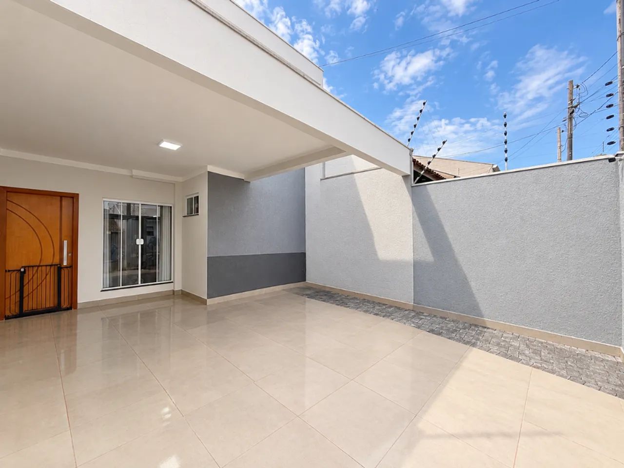 Casa à venda em Maringá, Parque das Laranjeiras, com 3 quartos, com 92.51 m² - Foto 2