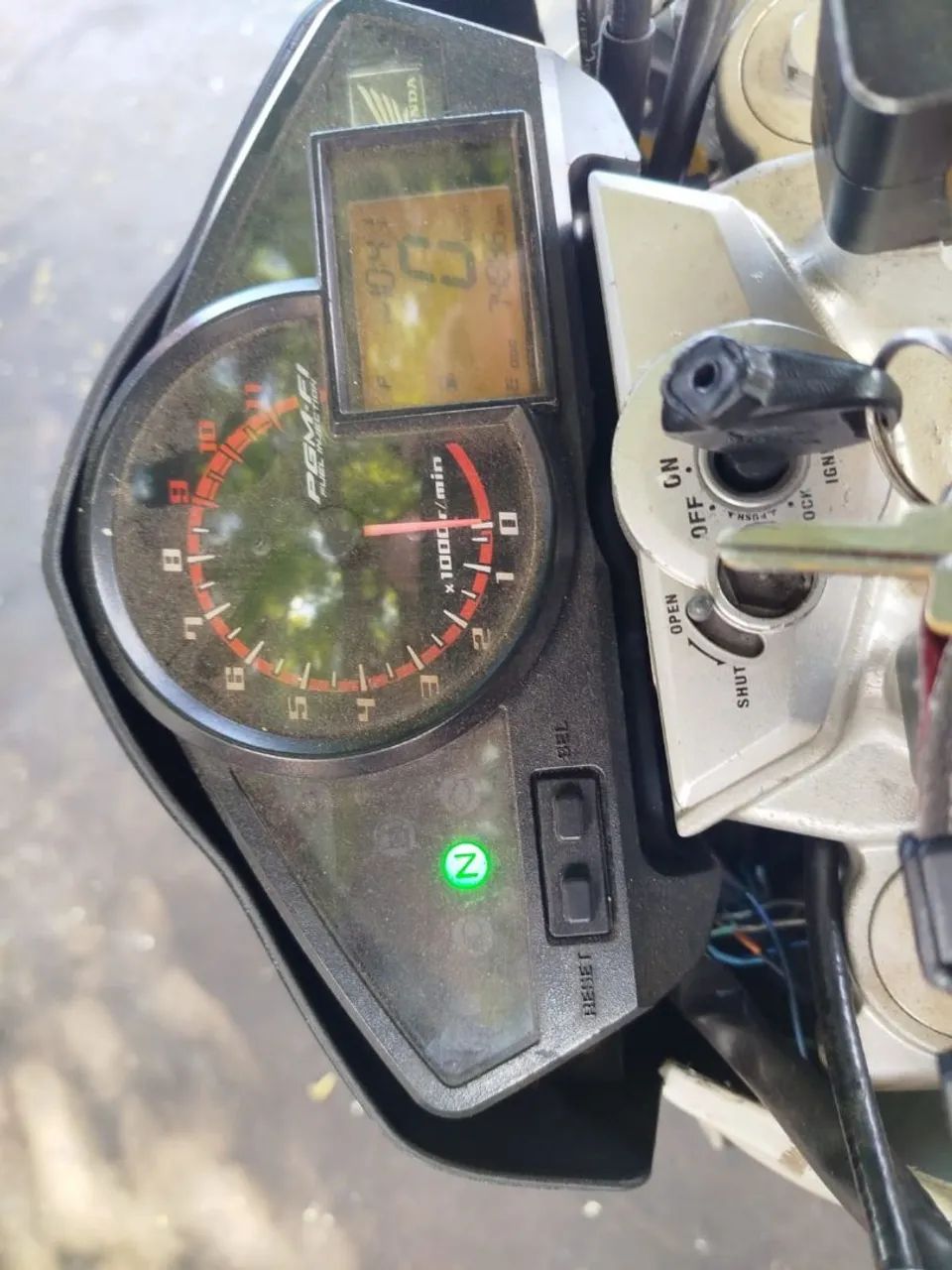 CB 300