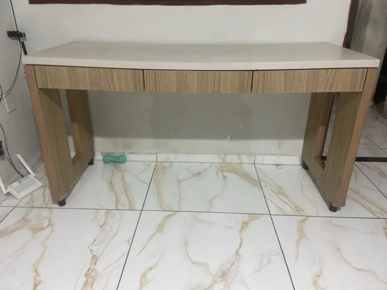 Kit estante e escrivaninha 