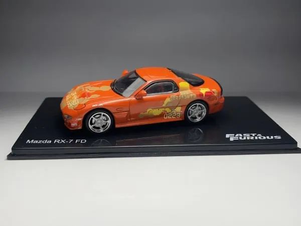 Edição 31 - Mazda RX-7 FD (1993) - F&F 2 - Hobbies e coleções