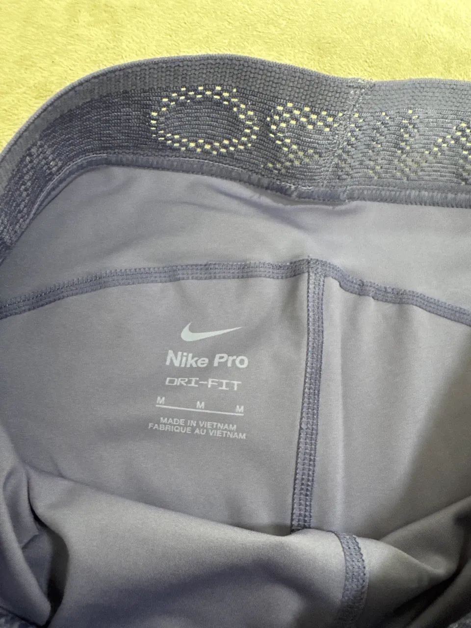 Legging Nike pro lilás com tule tamanho M - Foto 3