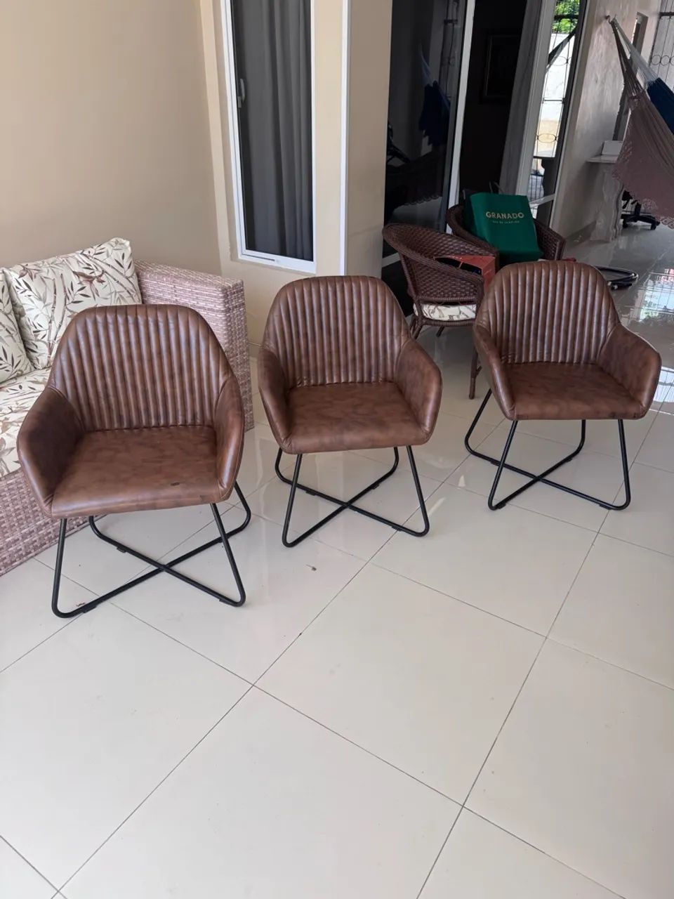 Cadeiras em Courino Caramelo 