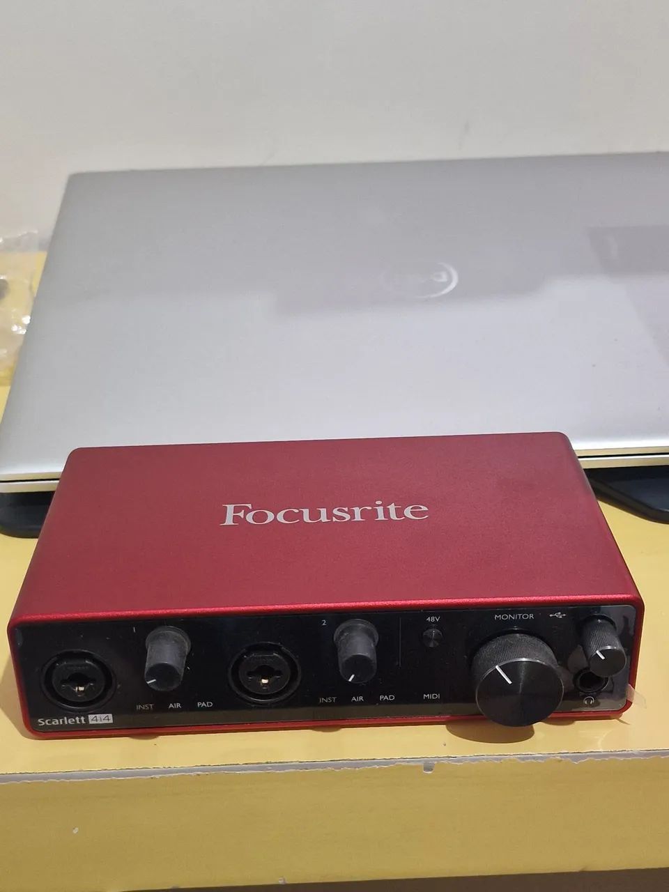 Interface de audio Focusrite Scarlett 4i4 gen 3 - Foto 3