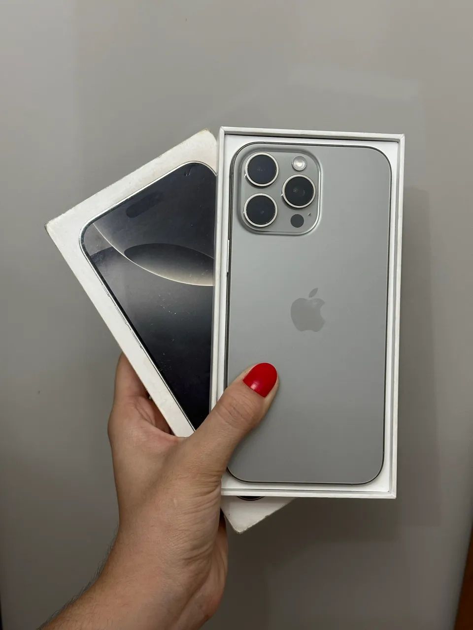 Iphone 16 Pro Max 92% C/ garantia Apple