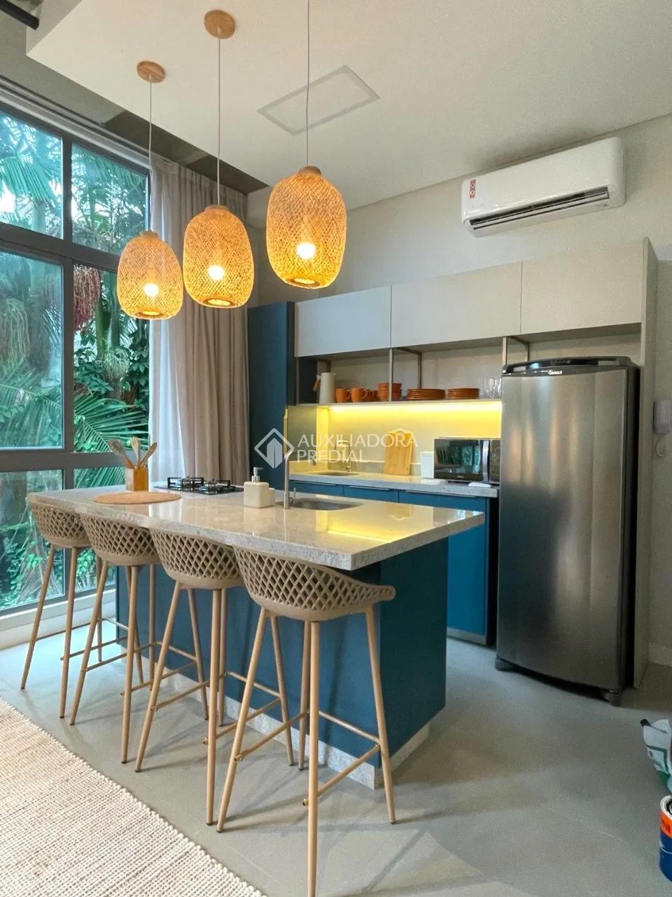 Studio em Canasvieiras, totalmente mobiliado, 35m2 de área privativa e vaga coberta - Foto 2