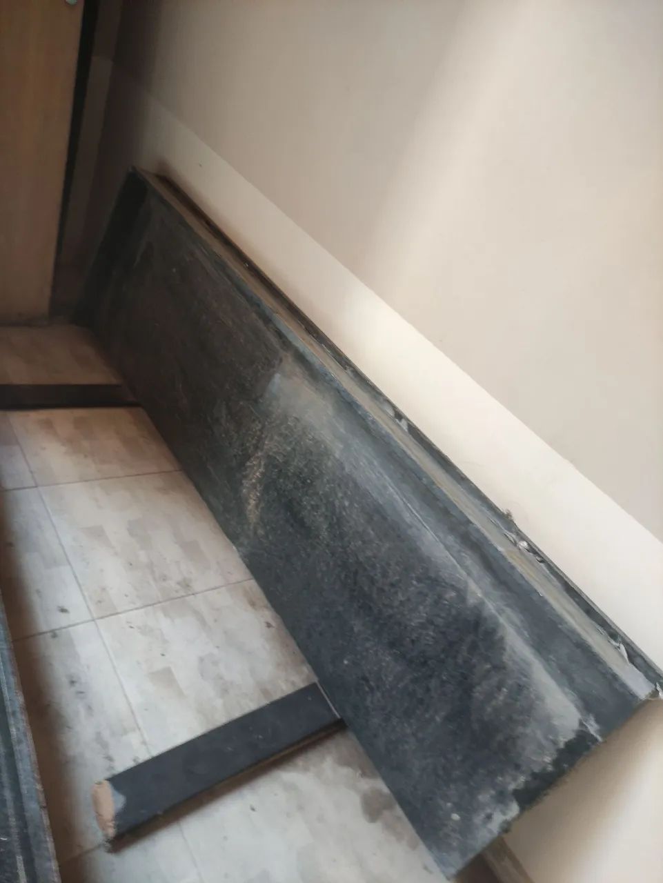 Bancada pedra mármore com frontão  - Foto 2
