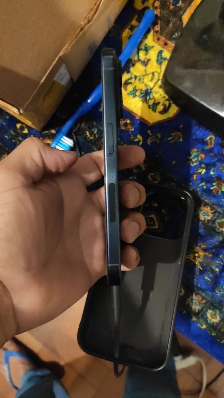 iPhone 15 pro 128G - Foto 4