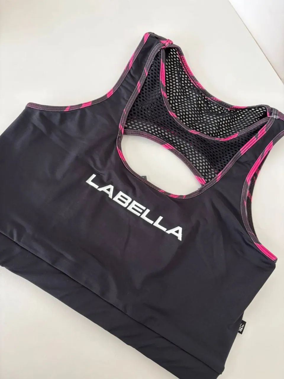 Top labella moderno , perfeito 