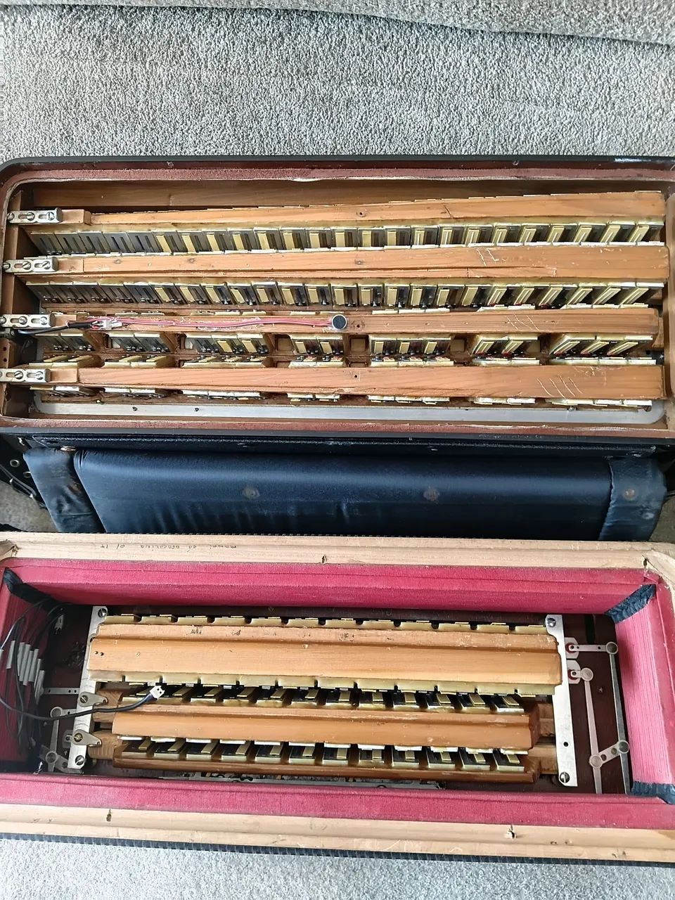 Um acordeon EXCELSiOR - Foto 4
