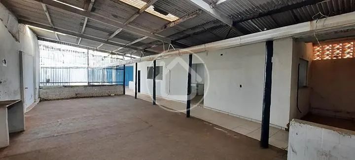 SALÃO COMERCIAL PISO, SUB-SOLO E SALAS - Foto 2