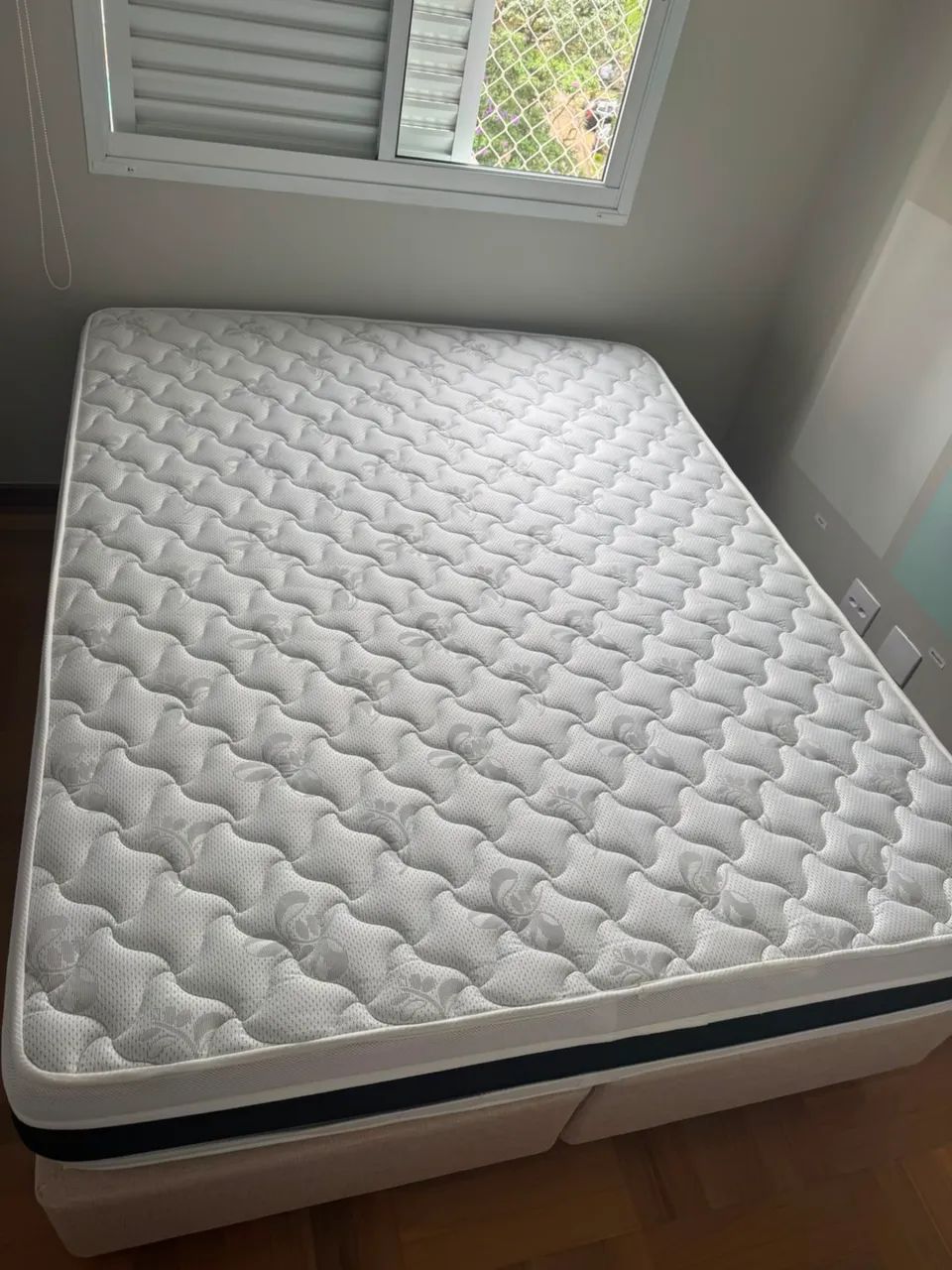 Cama queen 