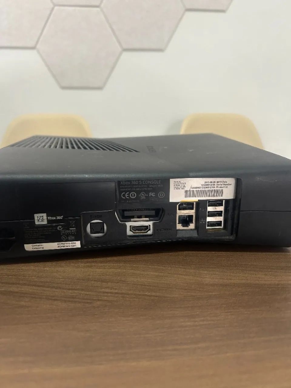 XBOX 360 com 2 controles, kinect e jogos - Foto 5