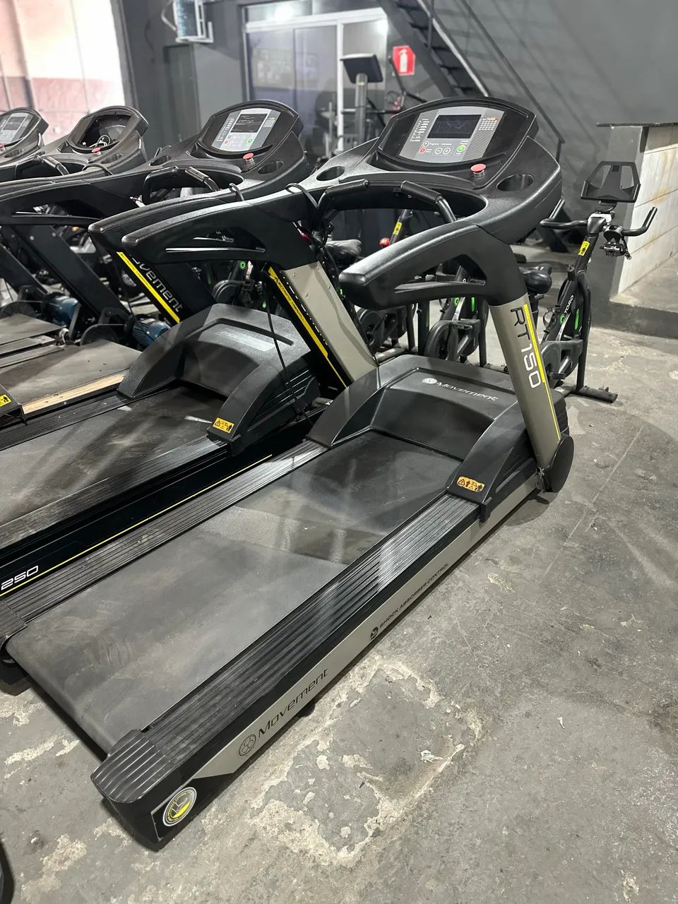Esteira RT150 bege - simples e robusta, o UNO das esteiras