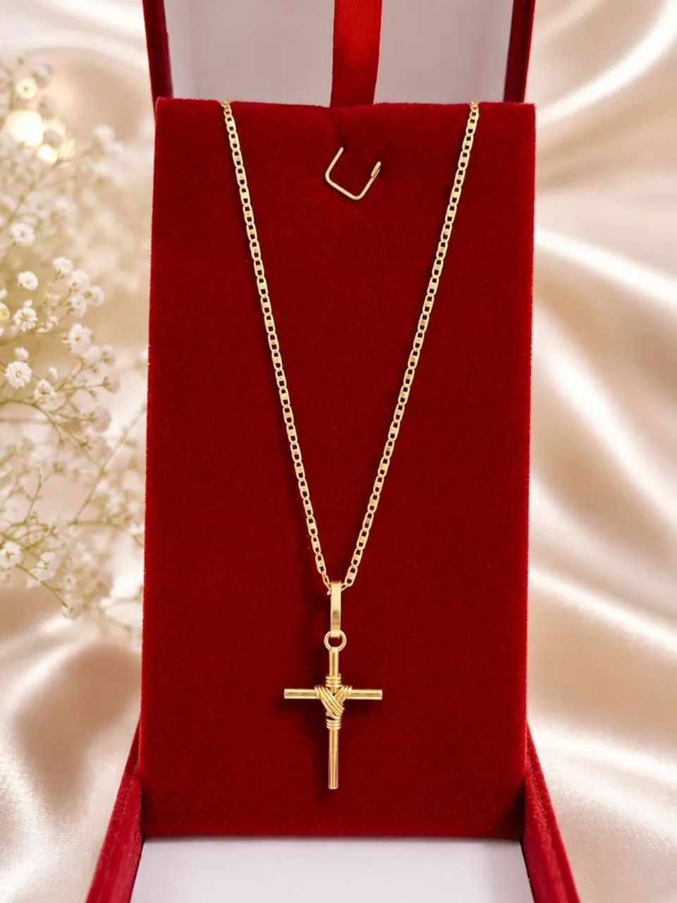 Cordão em ouro 18k com crucifixo 