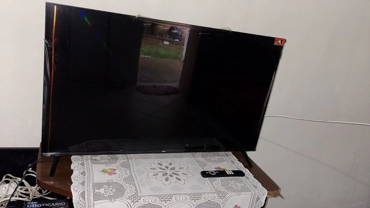 Vendo Tv TCL 43 polegadas  - Foto 4