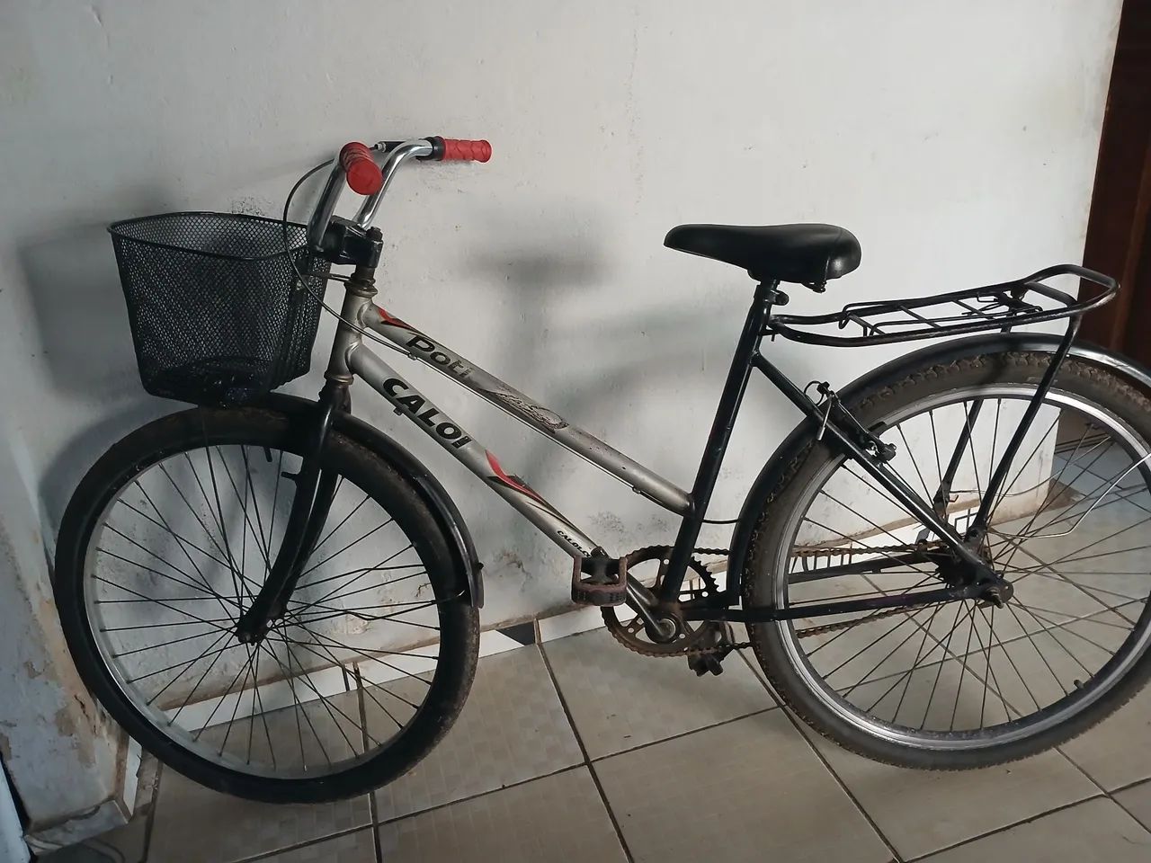 Vendo essa bicicleta aro 26 - Foto 4