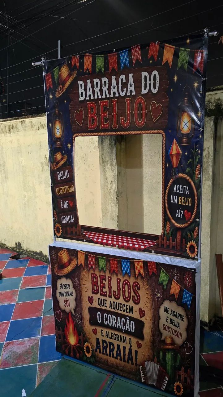 Barraca do Beijo - São João 