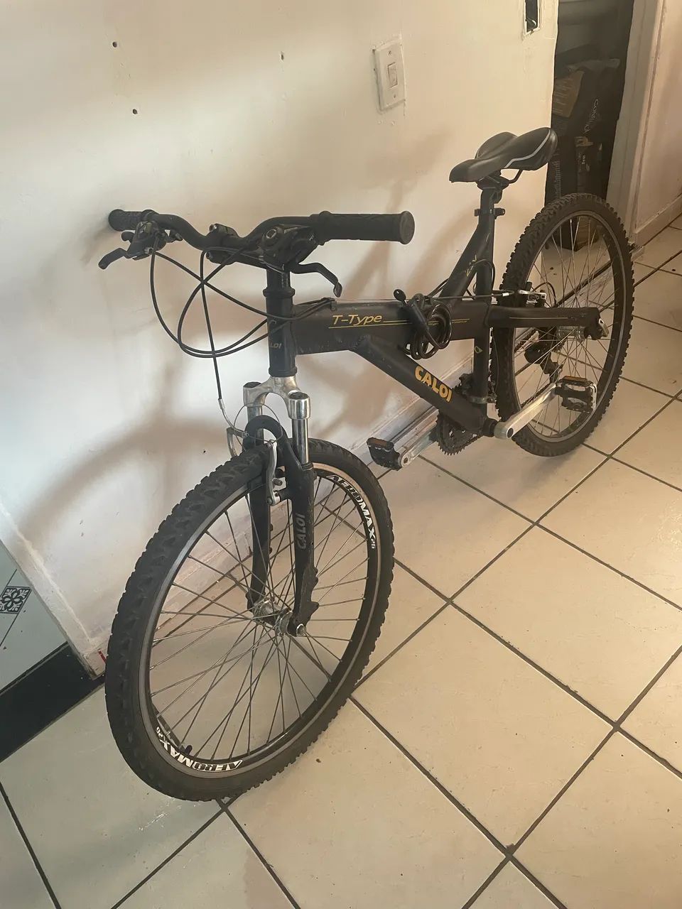 Bicicleta Caloi T-Type aro 26 - Foto 2