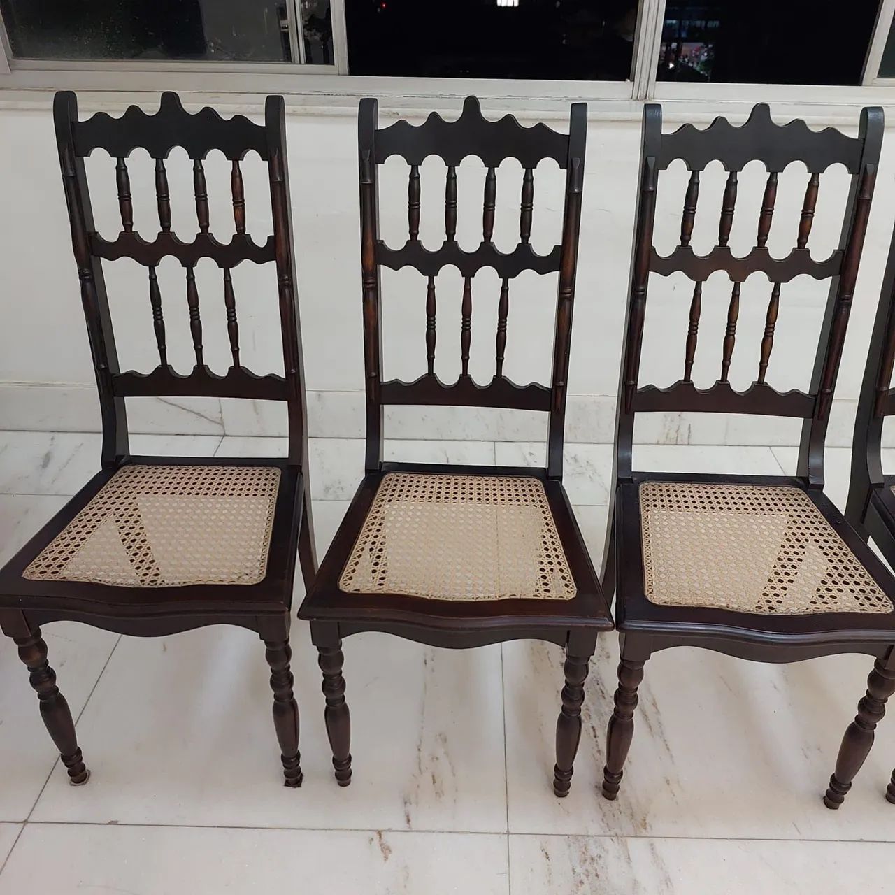 4 cadeiras antigas de palhinha  - Foto 2