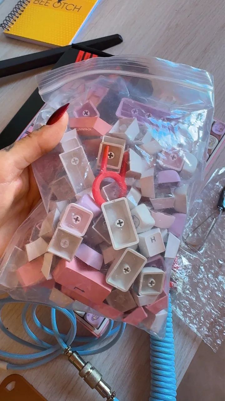 Teclado Redragon 60% RGB - Foto 3