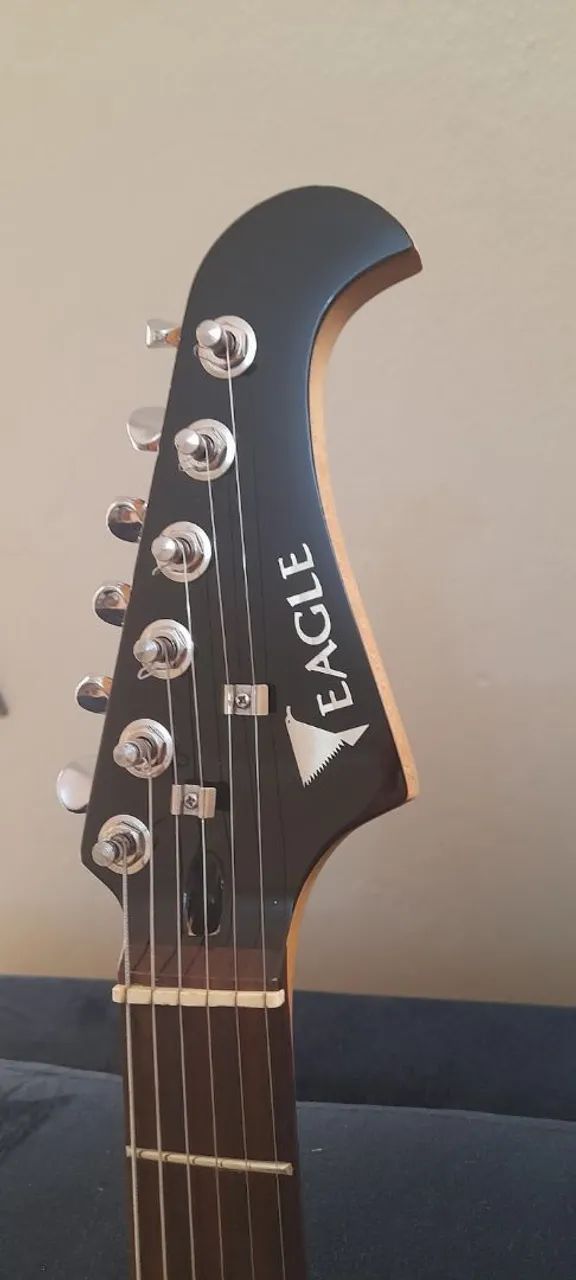Guitarra Eagle EGP-10  - " R$757,00" no pix - Foto 3