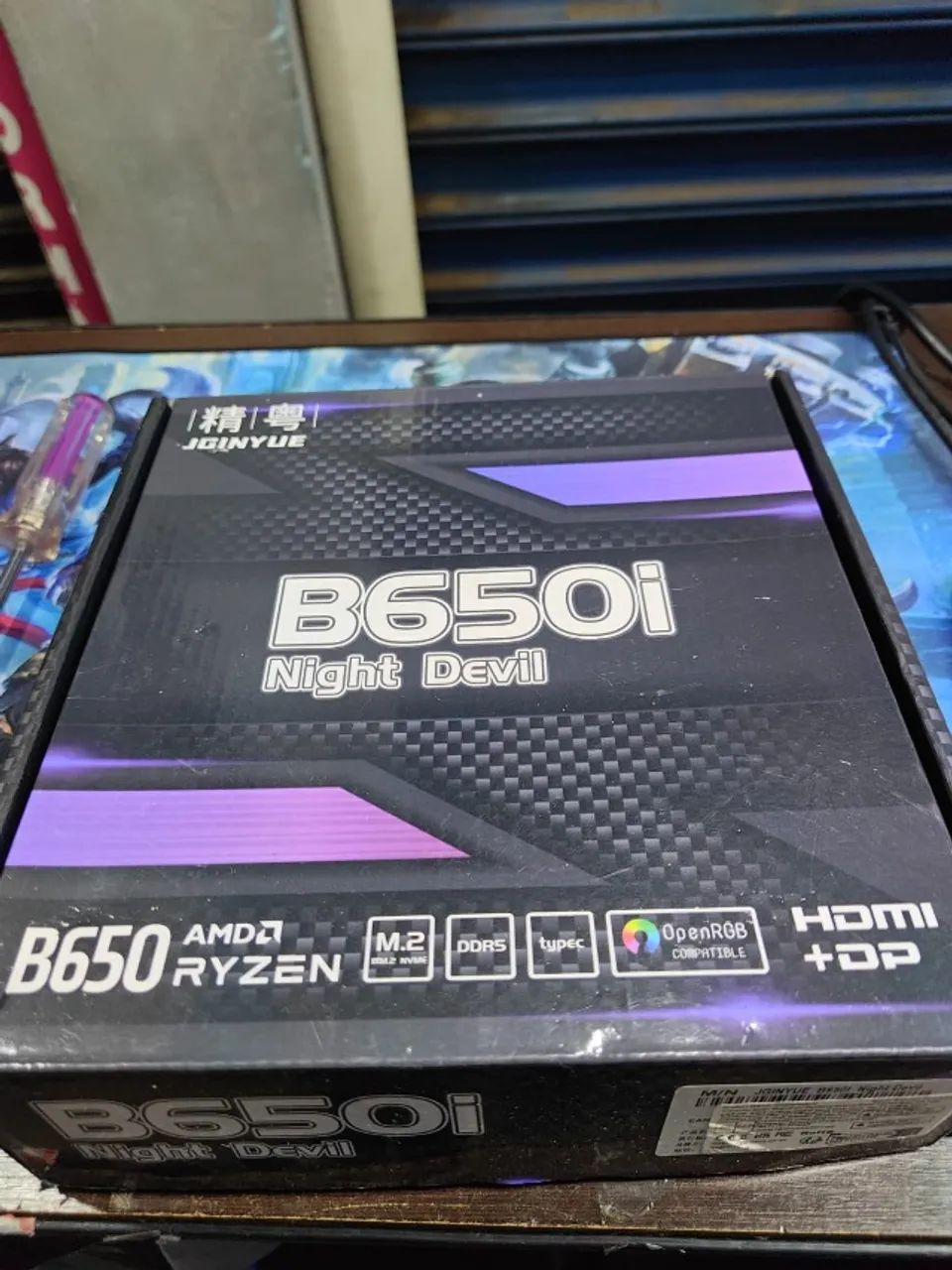 Placa-mãe B650i,am5, Ddr5, Mini Itx, Night Devil Preto top linha / Caixa / Acessórios - Foto 3