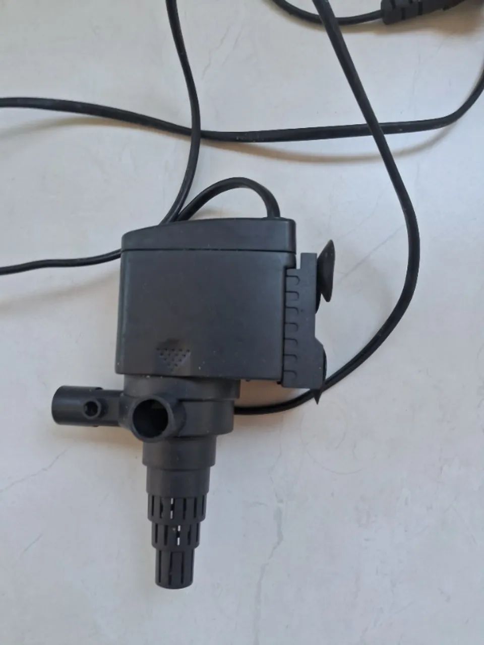 Bomba Submersa 1000L/h Semi Nova - Econômica e Silenciosa (16W) - Foto 3