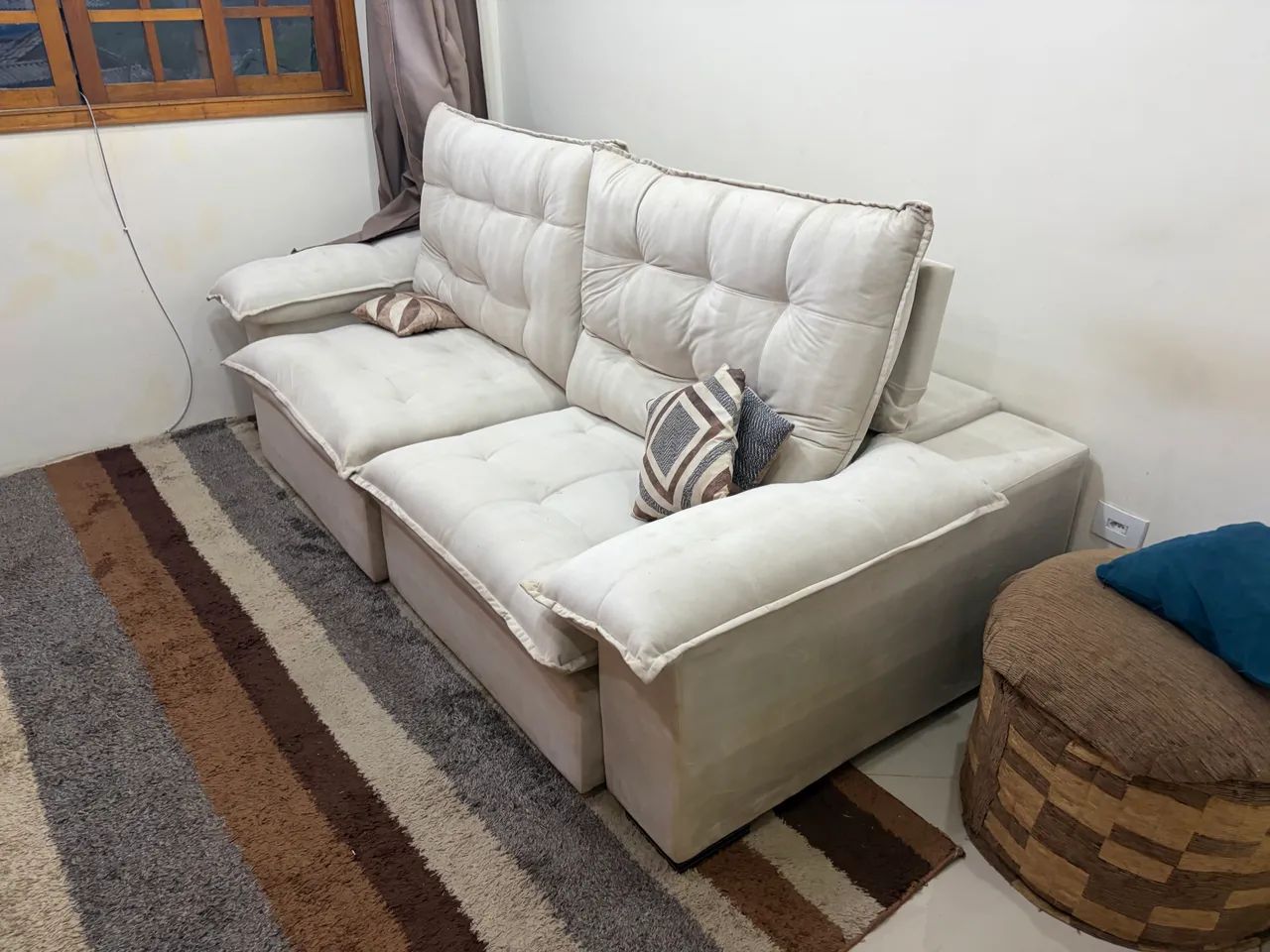 Sofá branco retrátil e reclinável 2,5 metros - Foto 2