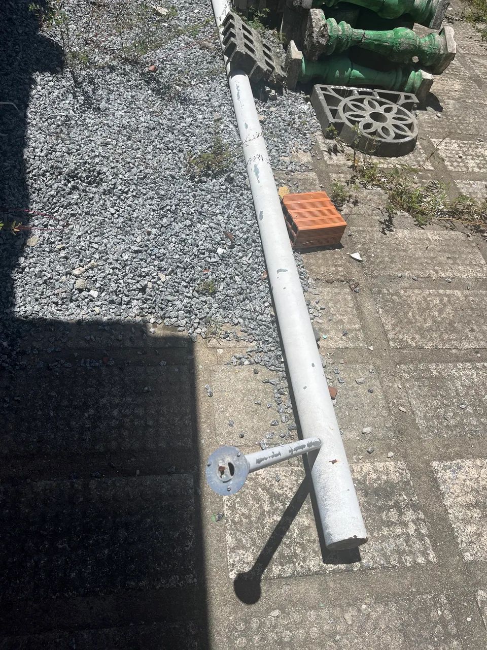 Poste de ferro
