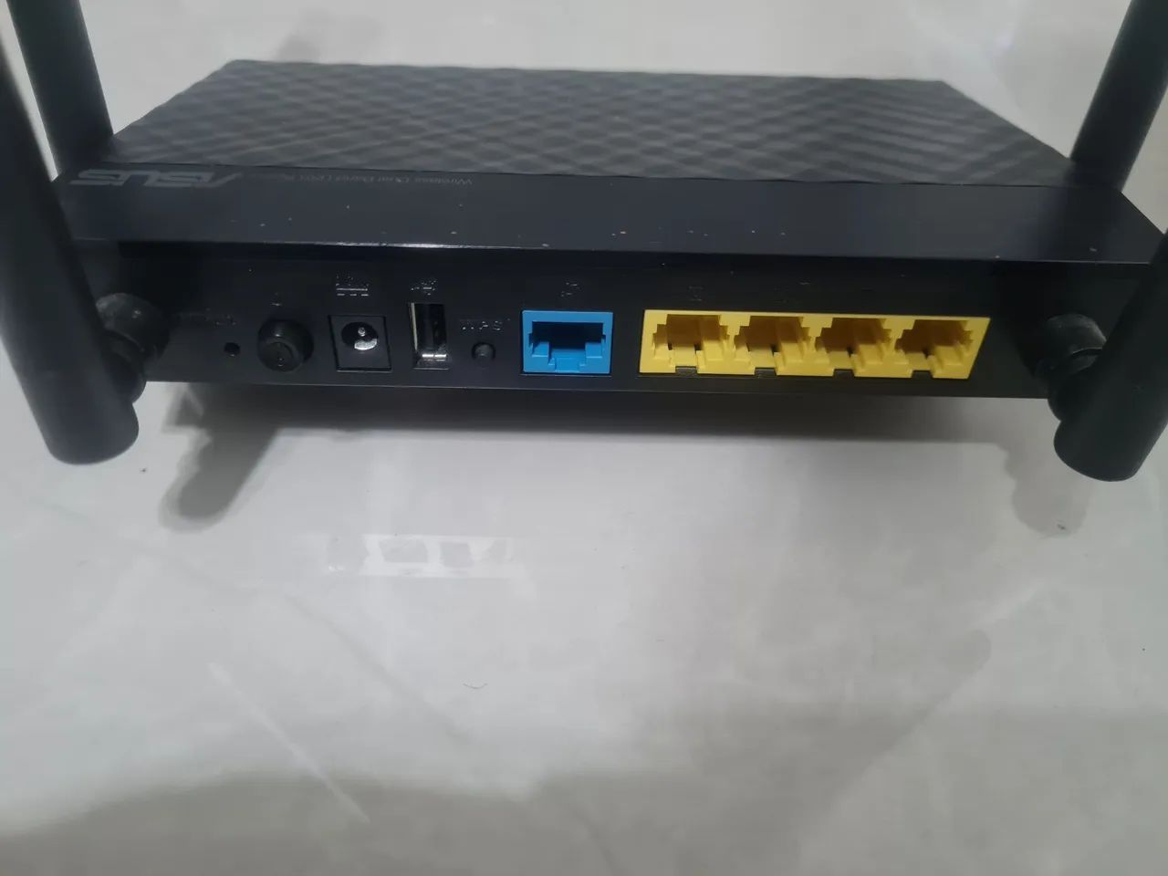 ASUS 4-Antenna Router432208761974302721