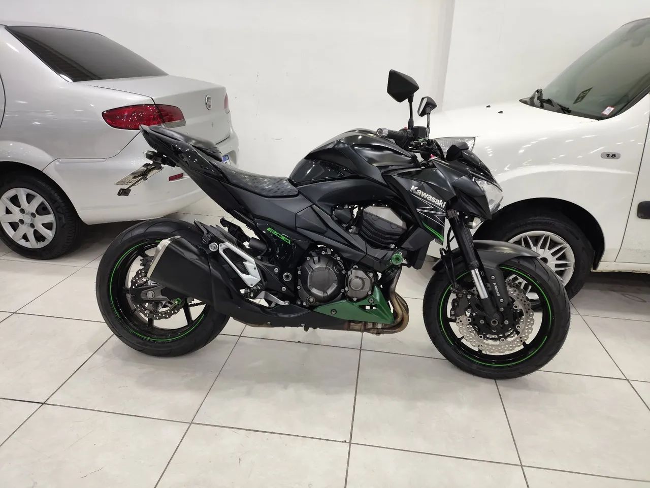 Kawasaki Z-800 2014 - 1511525298 | OLX