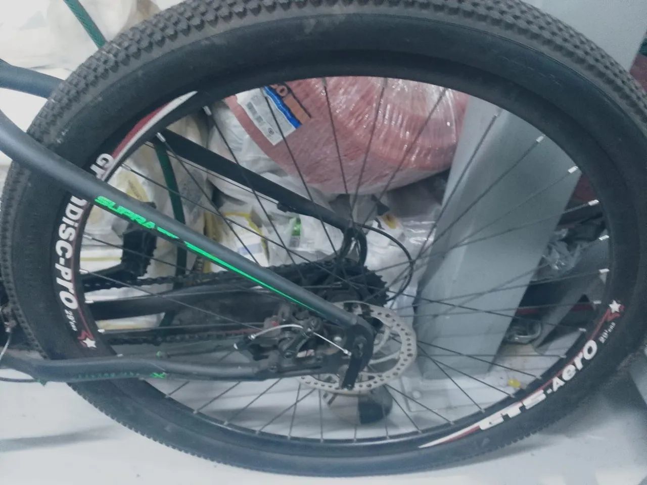 Vendo bike aro 29 em ótimo estado  - Foto 2