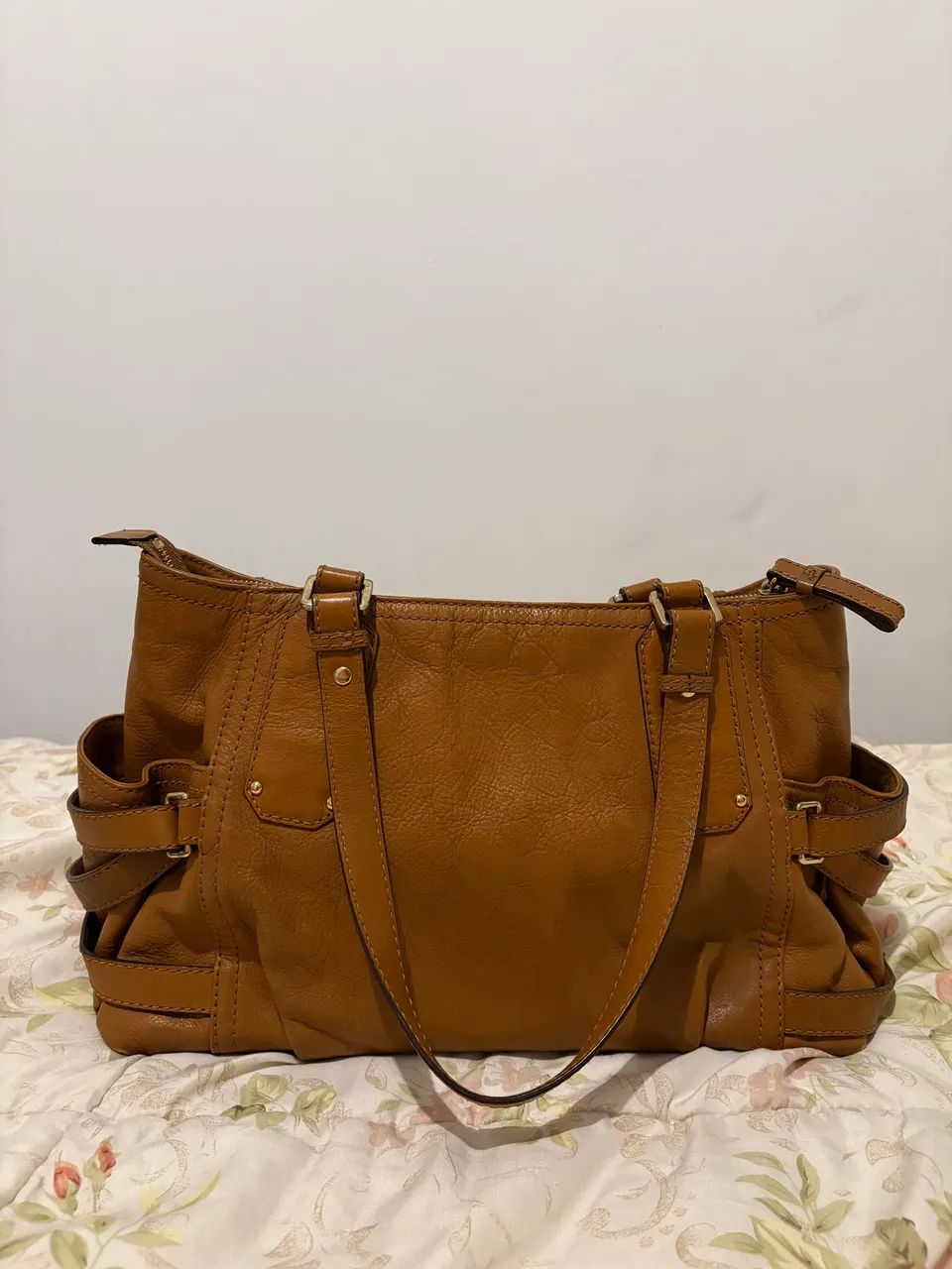 Bolsa Michael Kors Gansevoort caramelo  - Foto 2
