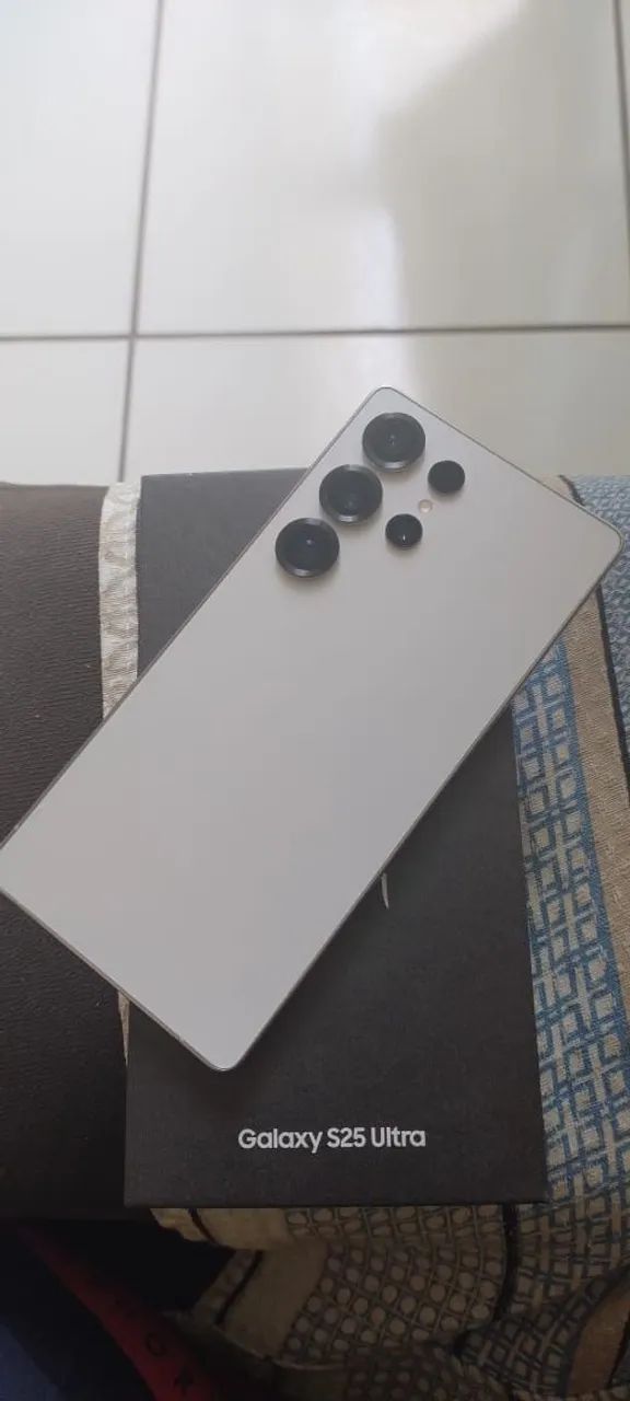 Vendo um galaxy S25 ultra 