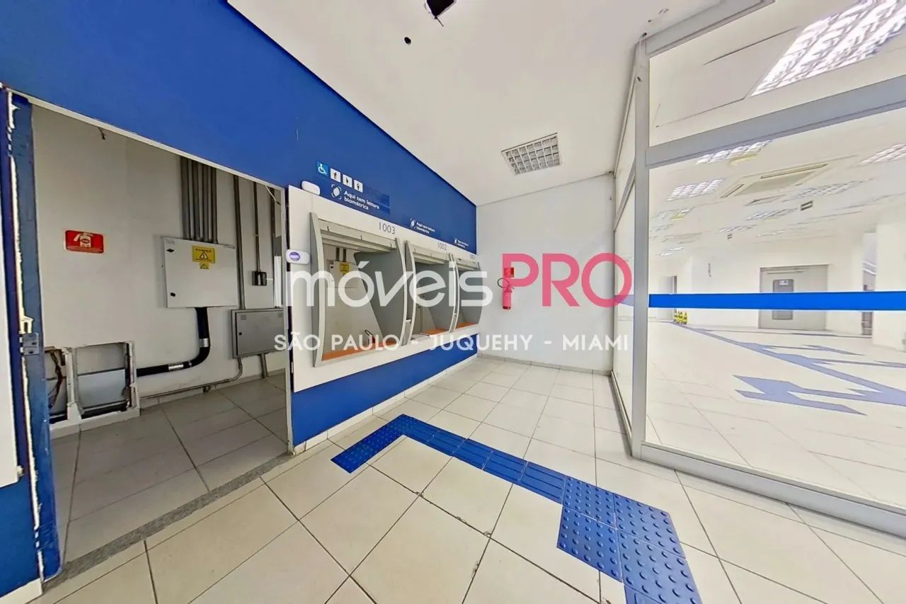 Oportunidade Única: Prédio Comercial em Moema com Zoneamento ZEU - Foto 2