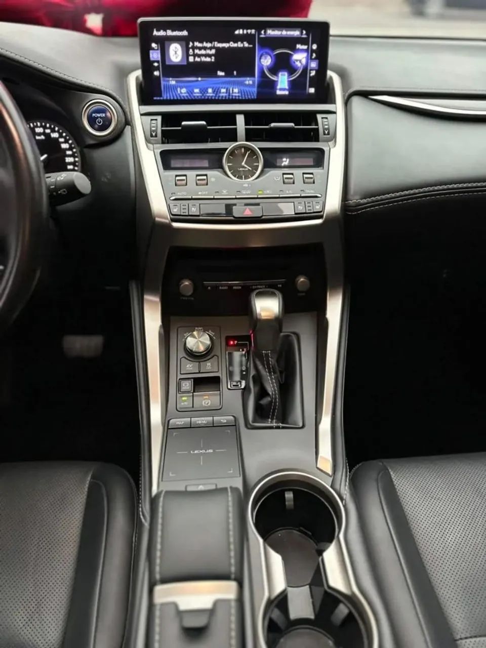 Lexus NX-300 H Luxury 2.5 16V Aut., foto 8 de 15