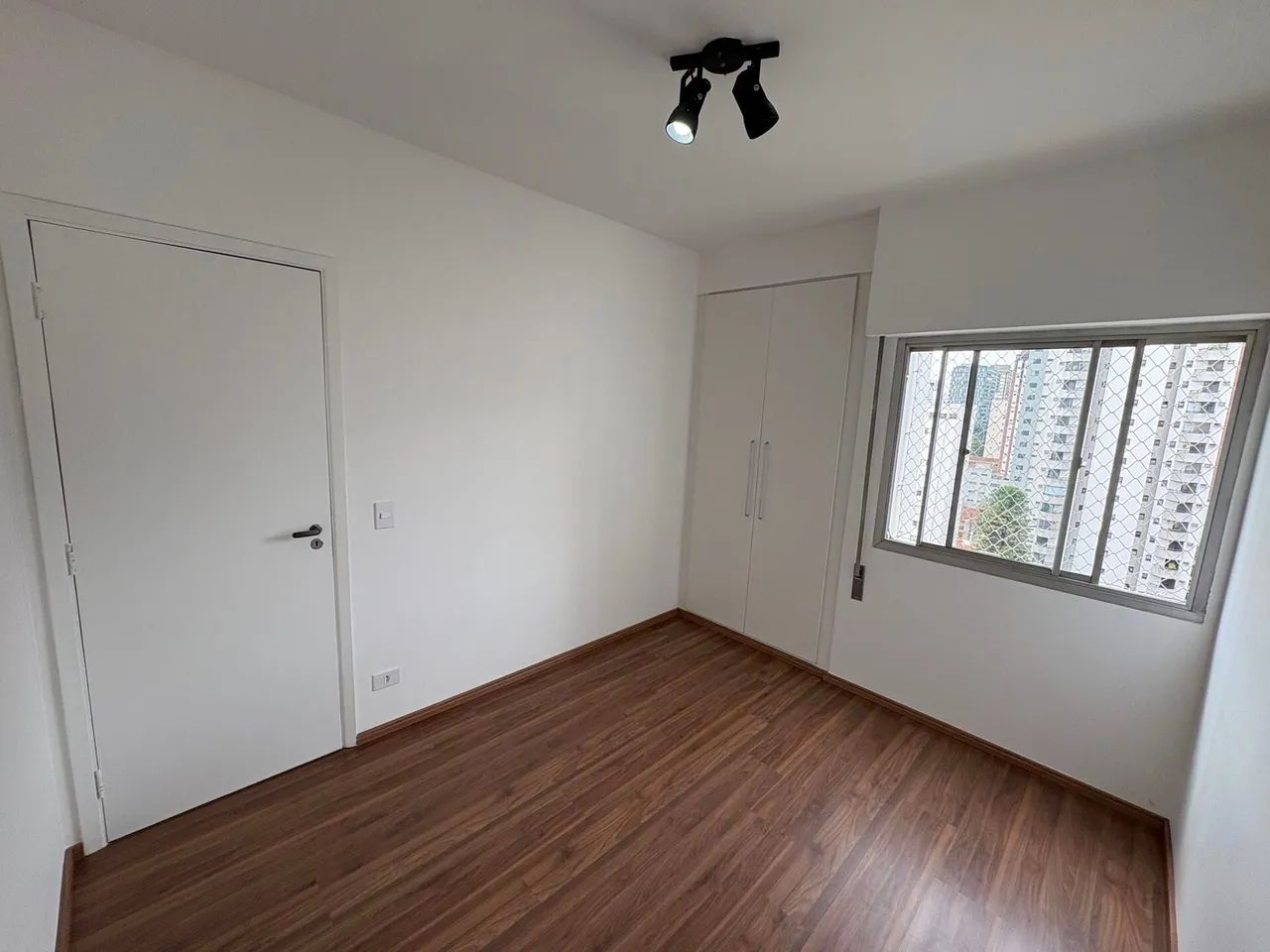 Apartamento com 1 dormitório e andar alto em Moema - Foto 5