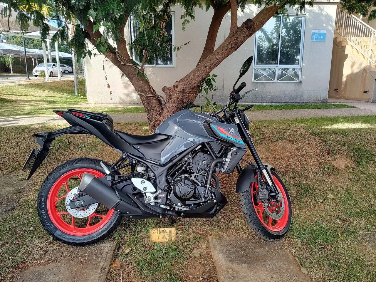Yamaha MT03 