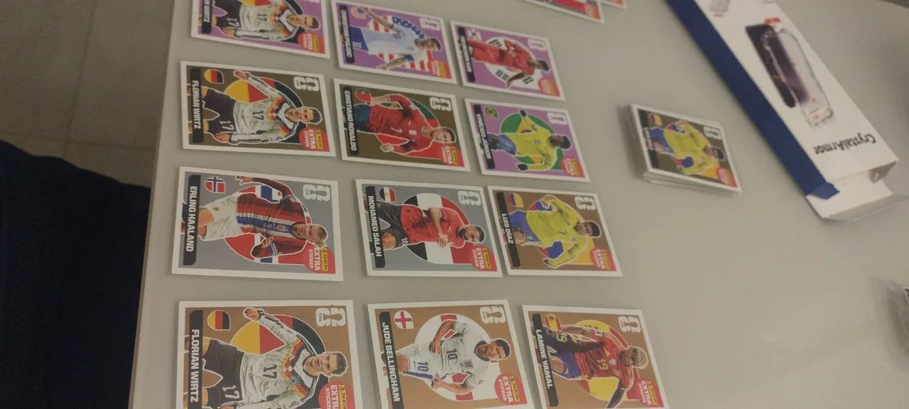 Figurinhas Legends 2026