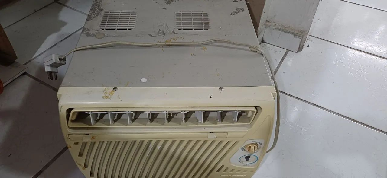 AR CONDICIONADO  USADO EM ÓTIMO ESTADO  - Foto 2