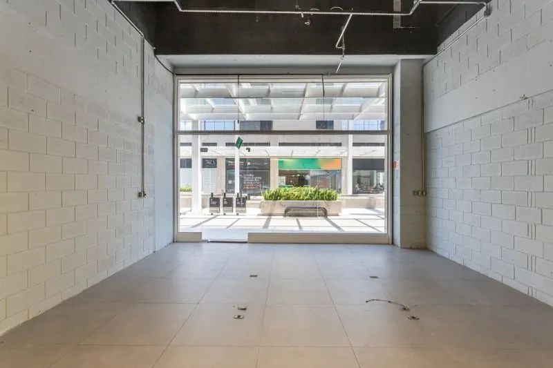 Ponto Comercial/Loja para Alugar no Bairro Praia de Belas com 52 m² disponíveis. - Foto 8