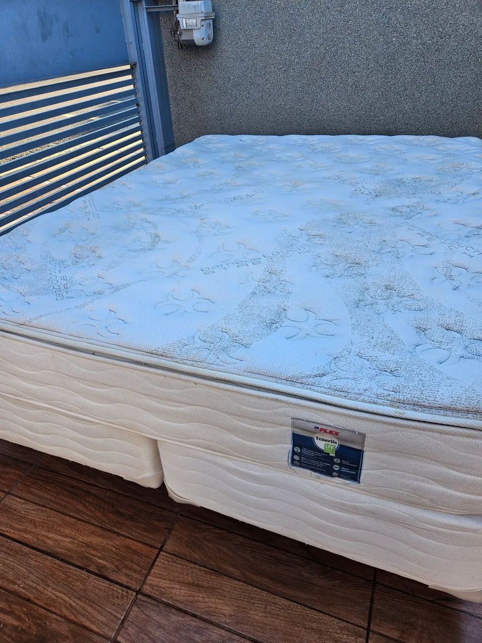 Cama Box Queen Flex SIMMONS 