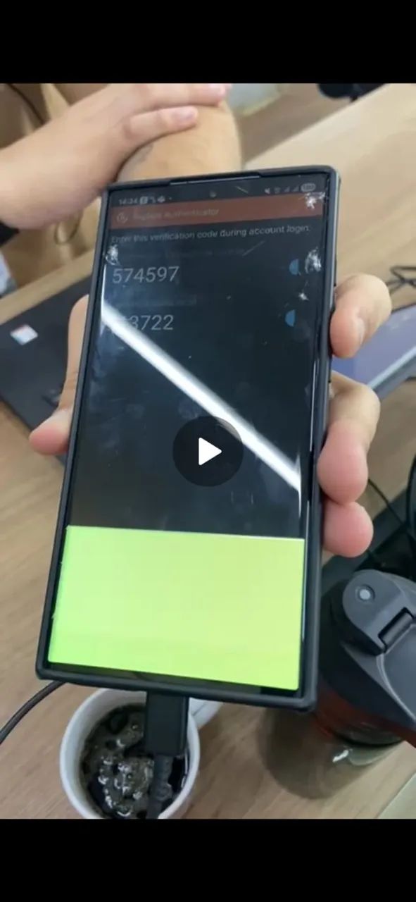 Samsung S23 Ultra - Tela Trincada - Foto 2