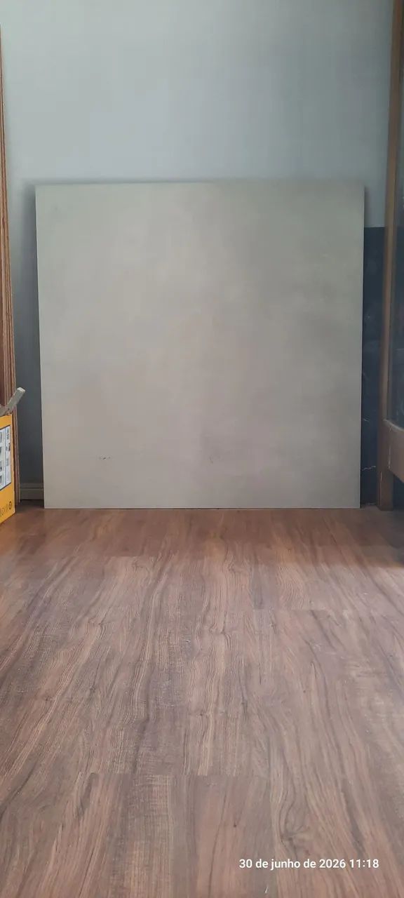 Porcelanato embramaco 94x94cm - Foto 2