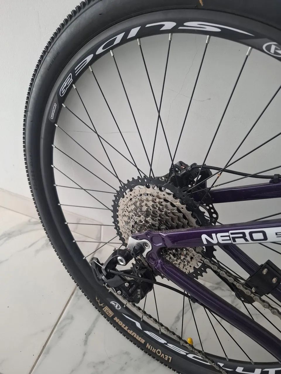 Bicicleta  Aro 29 - com opcionais de freios - Foto 3
