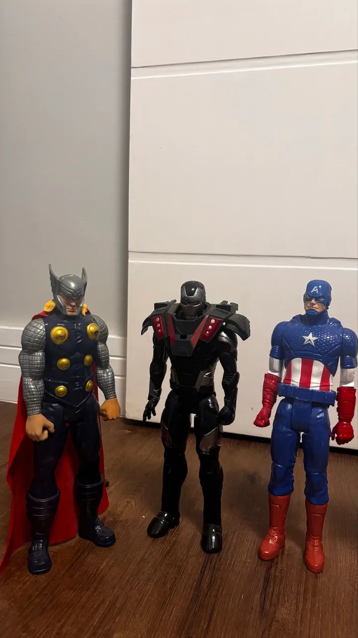 Coleção 6 Bonecos Marvel Titan Hero 30cm - Thor, Wolverine, Cap, Iron Man e War Machine - Foto 3