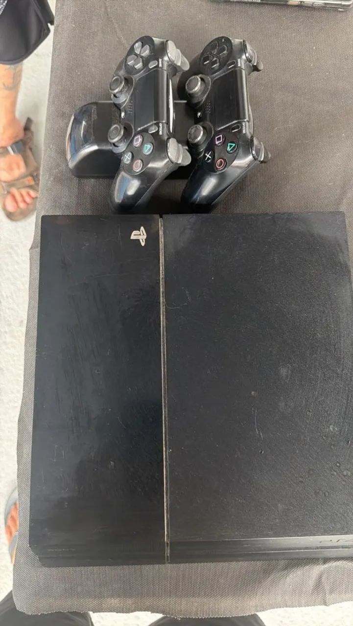 Vendo PlayStation 4 (PS4) - Excelente Estado! - Foto 3